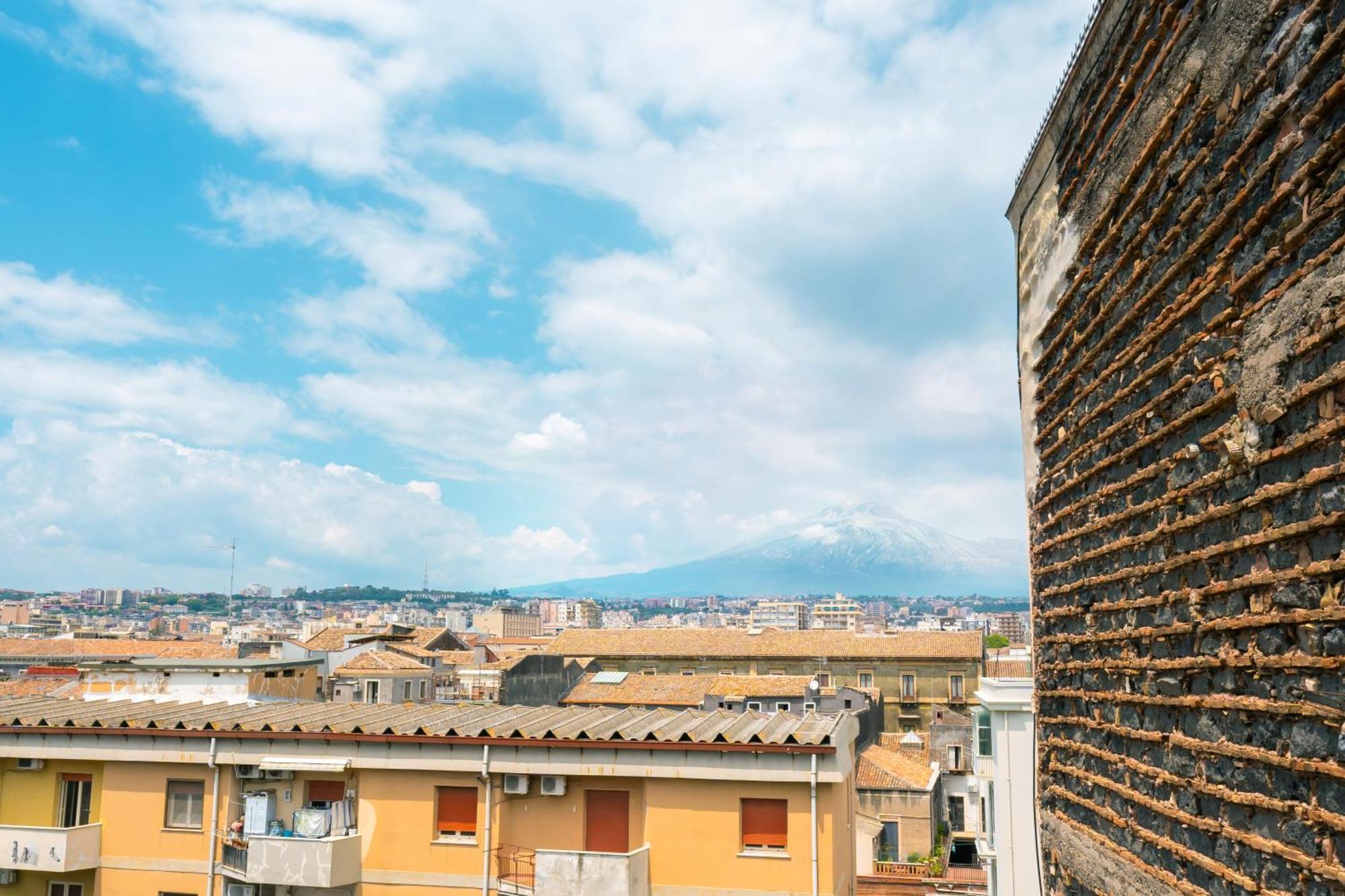 Canvas Sicily Apartment Катания Экстерьер фото